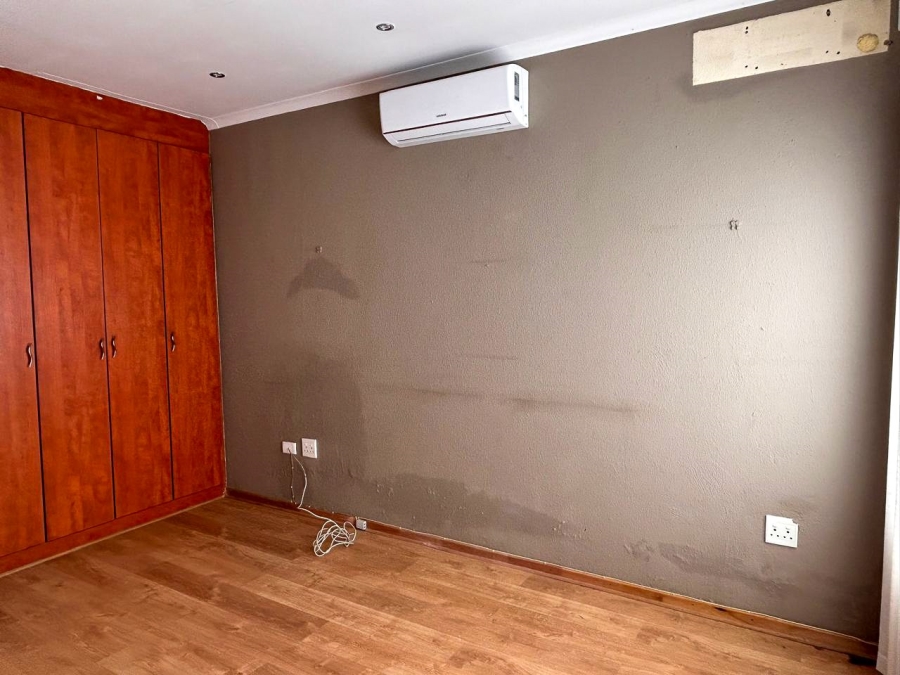 3 Bedroom Property for Sale in Baillie Park North West